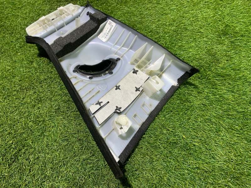 Накладка стойки