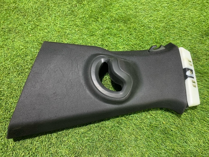 Накладка стойки