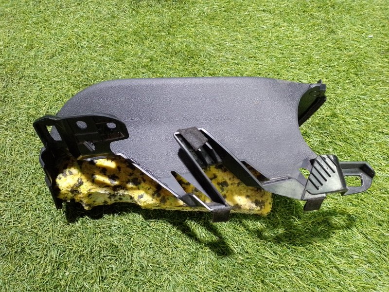 Направляющая ремня безопасности