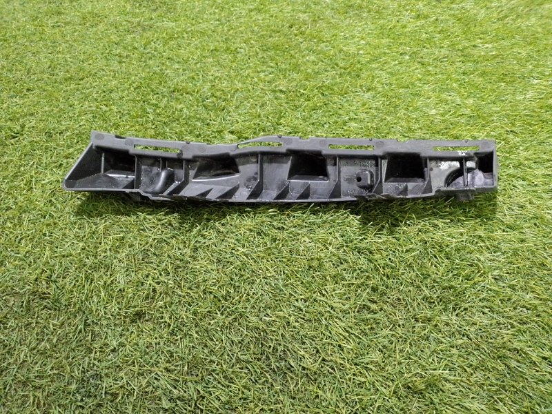 Кронштейн фар левый