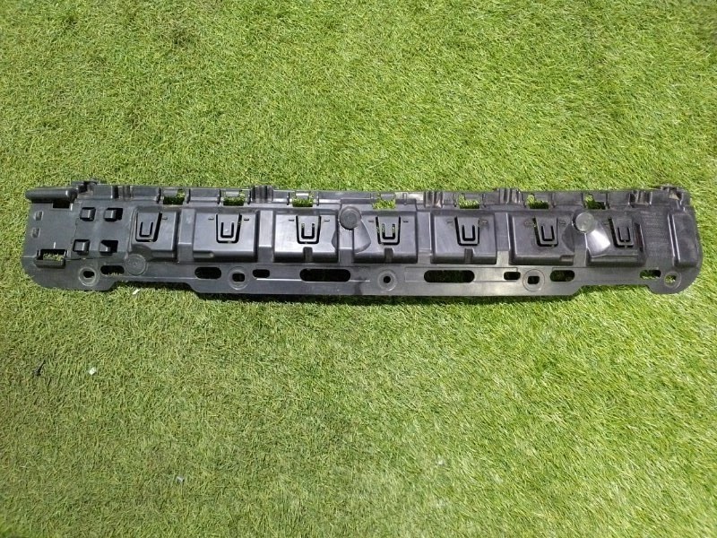 Кронштейн заднего бампера