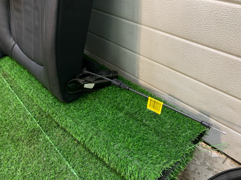 Спинка сидения