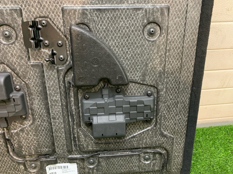 Пол багажника