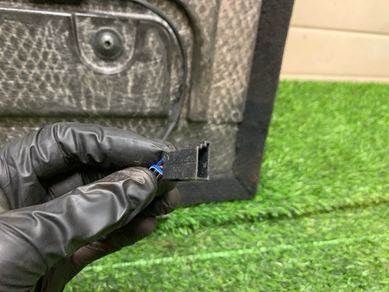 Пол багажника