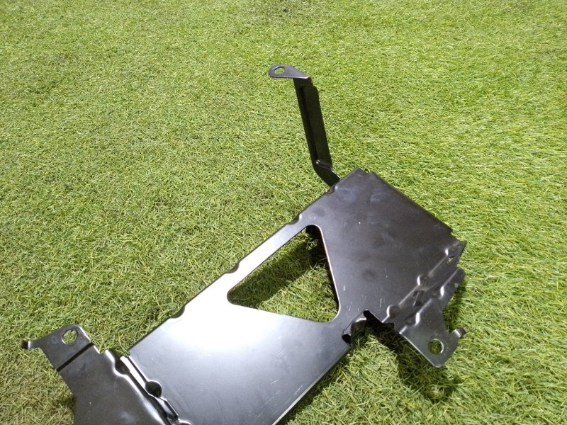 Кронштейн усилителя