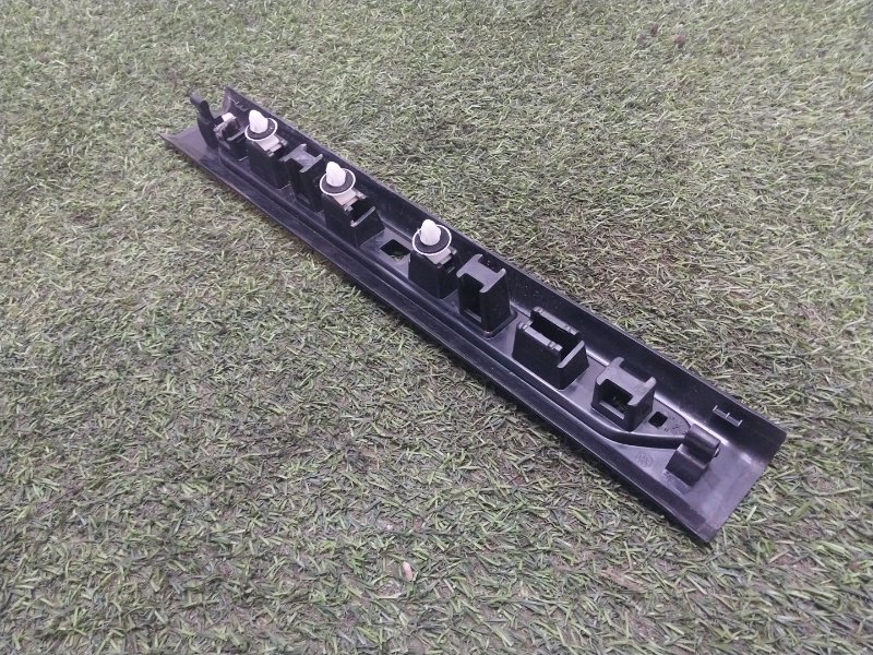 Накладка порога (внутренняя)