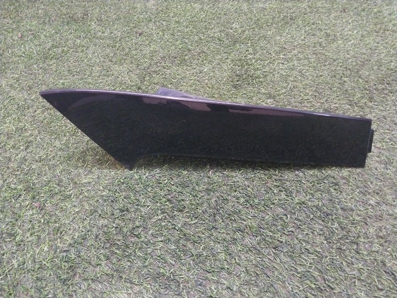 Накладка крышки багажника