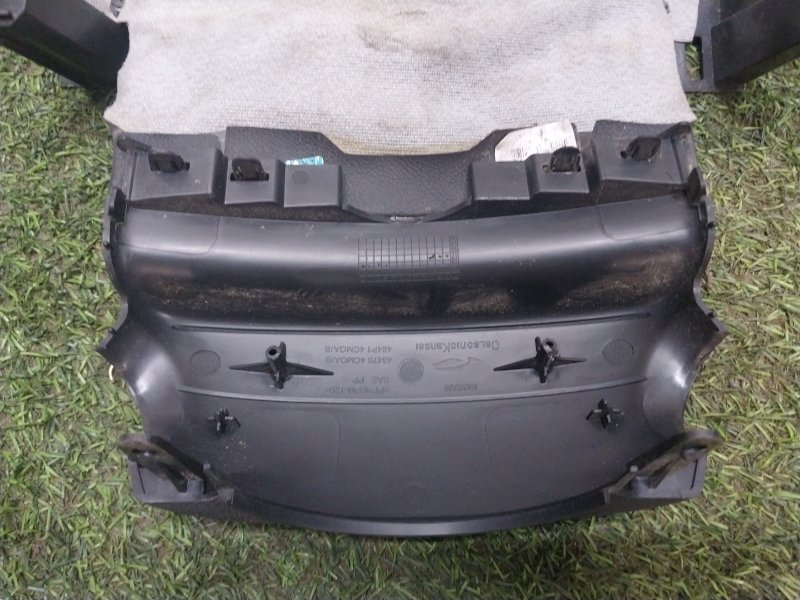 Кожух рулевой колонки