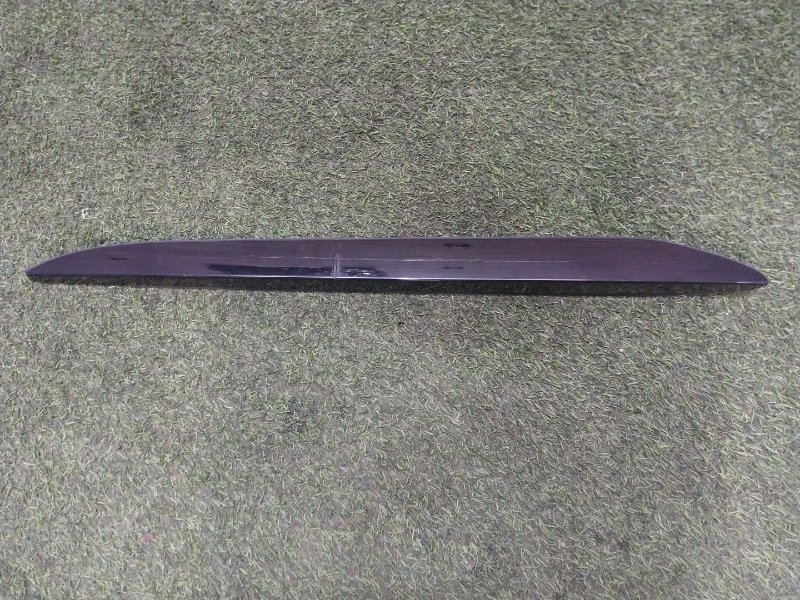 Накладка крышки багажника