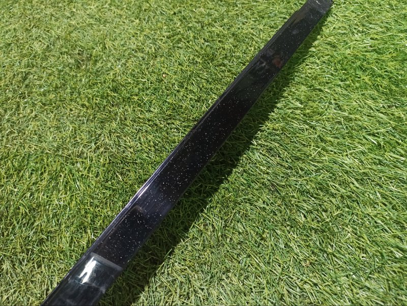 Накладка стекла заднего левого