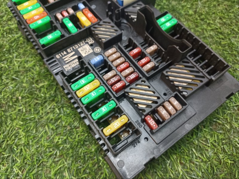 Блок предохранителей