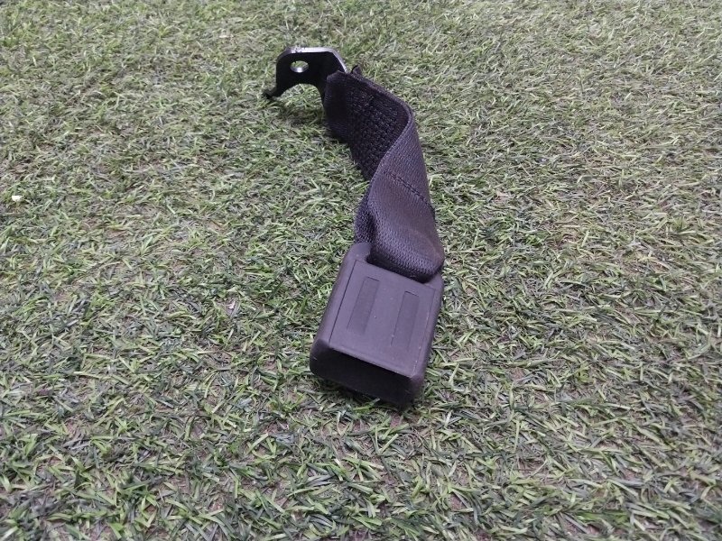 Ответная часть ремня безопасности