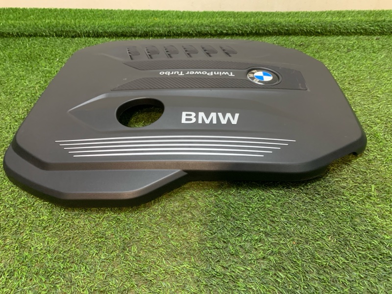 Крышка двигателя