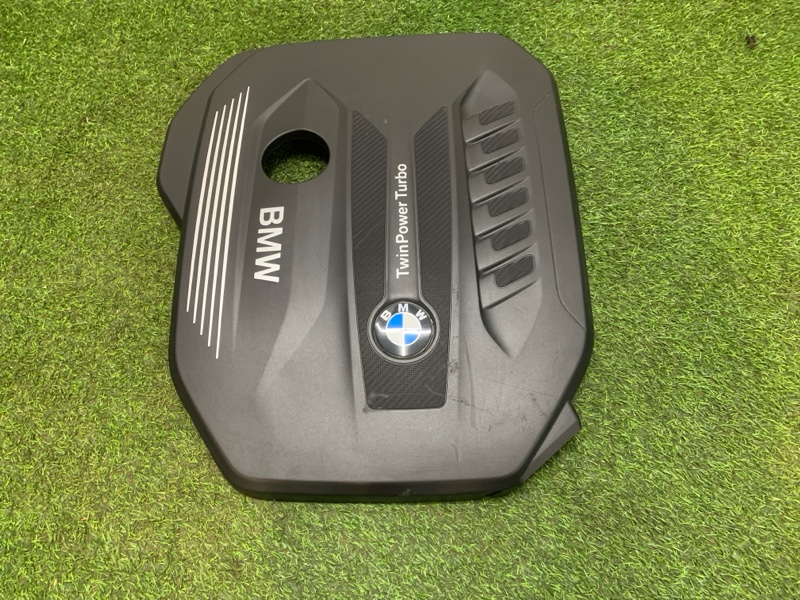 Крышка двигателя