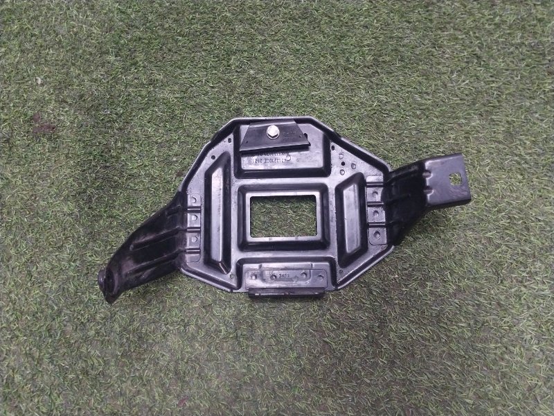 Площадка под аккумулятор (АКБ)