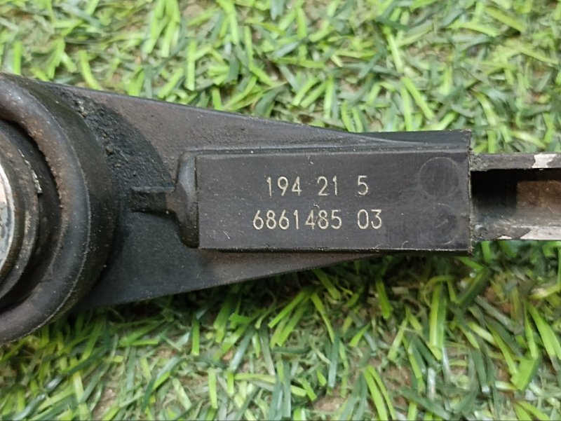 Стойка переднего стабилизатора