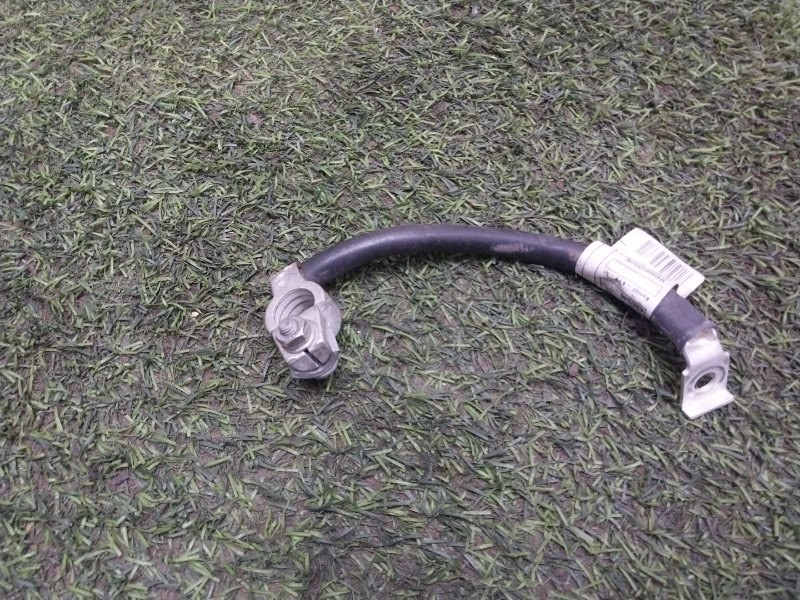 Клемма аккумулятора -