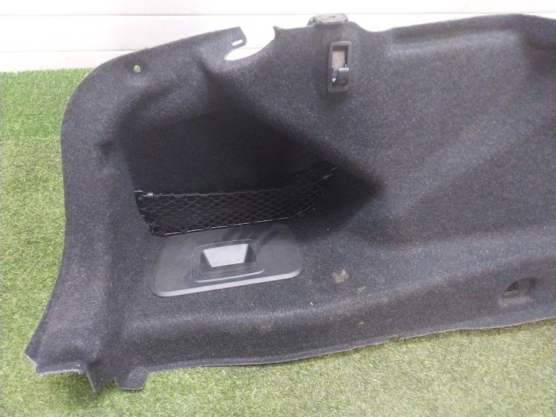 Обшивка багажника