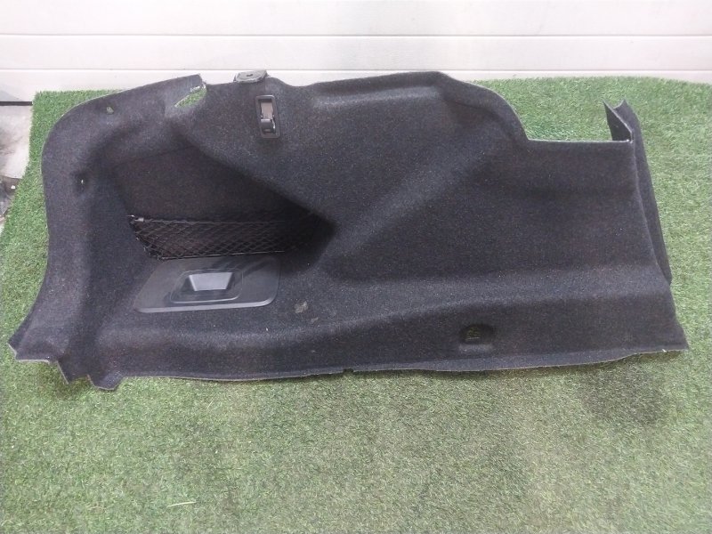 Обшивка багажника