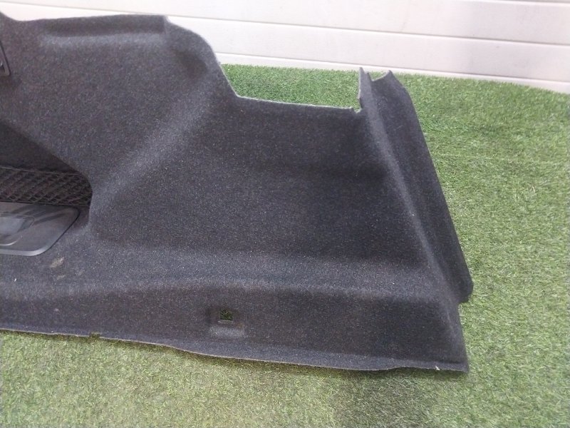 Обшивка багажника