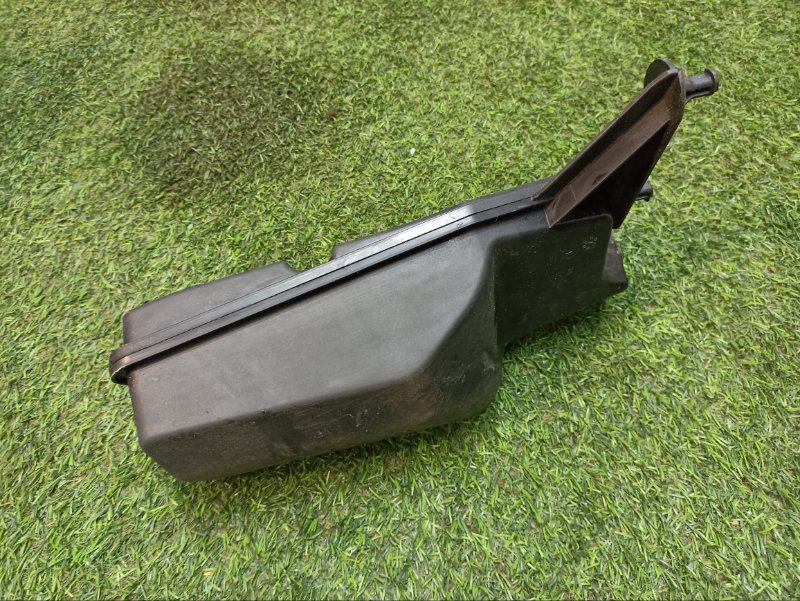 Резонатор воздушного фильтра