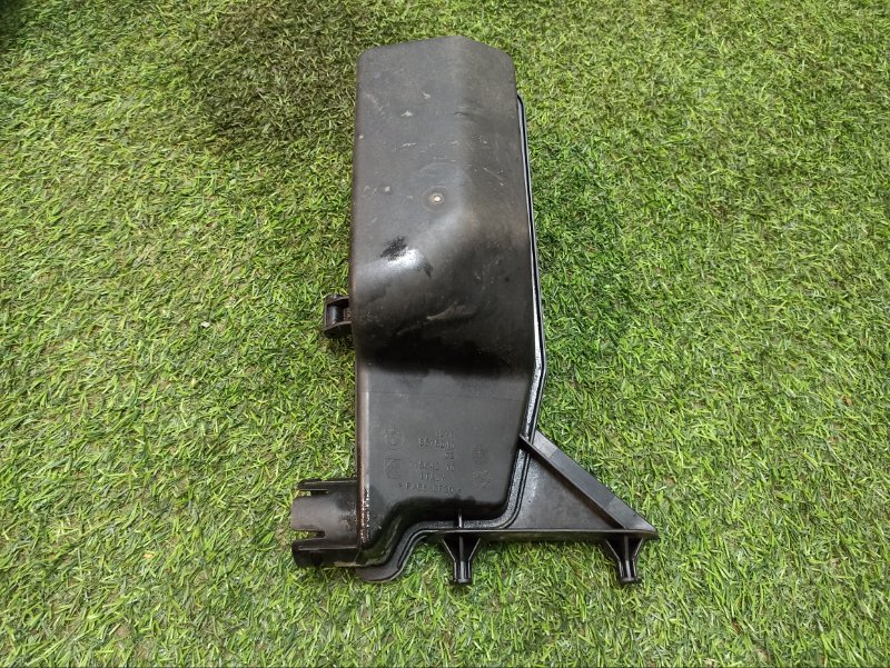 Резонатор воздушного фильтра