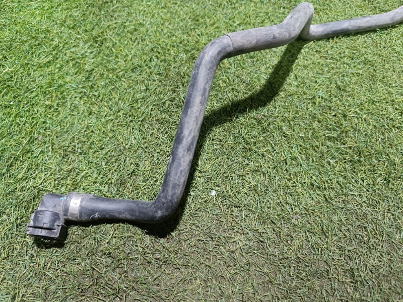 Шланг системы охлаждения