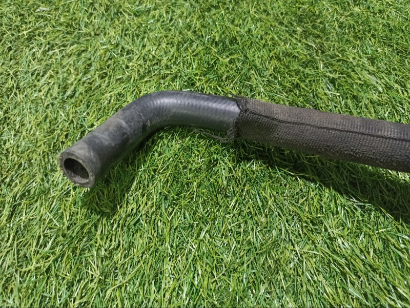 Шланг системы охлаждения