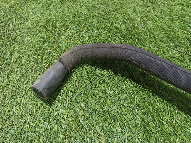 Шланг системы охлаждения