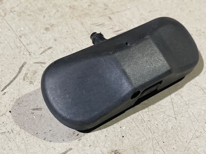 Форсунка омывателя лобового стекла