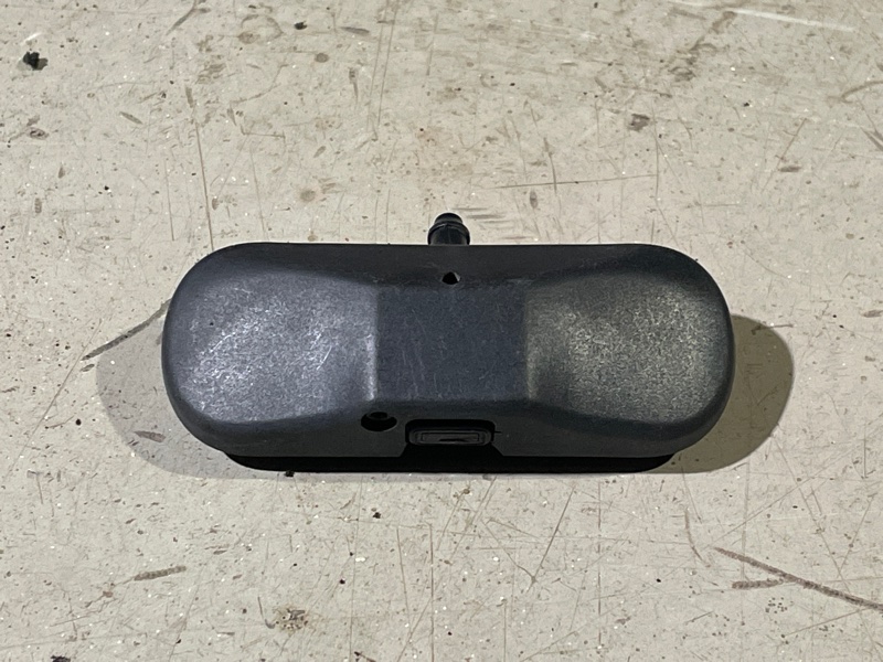 Форсунка омывателя лобового стекла