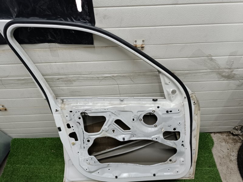 Дверь передняя левая