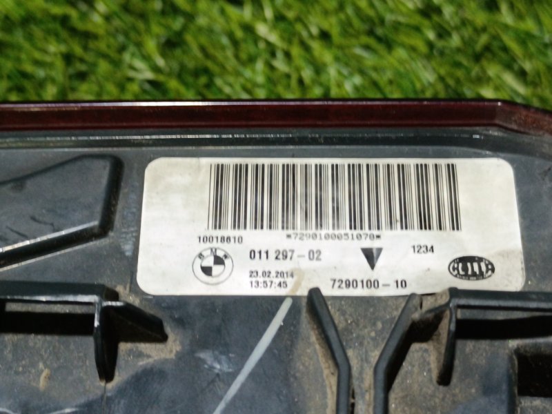 Фонарь задний наружный правый