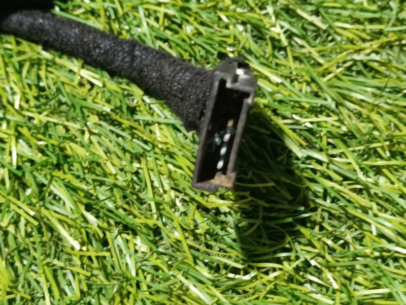 Амортизатор двери багажника