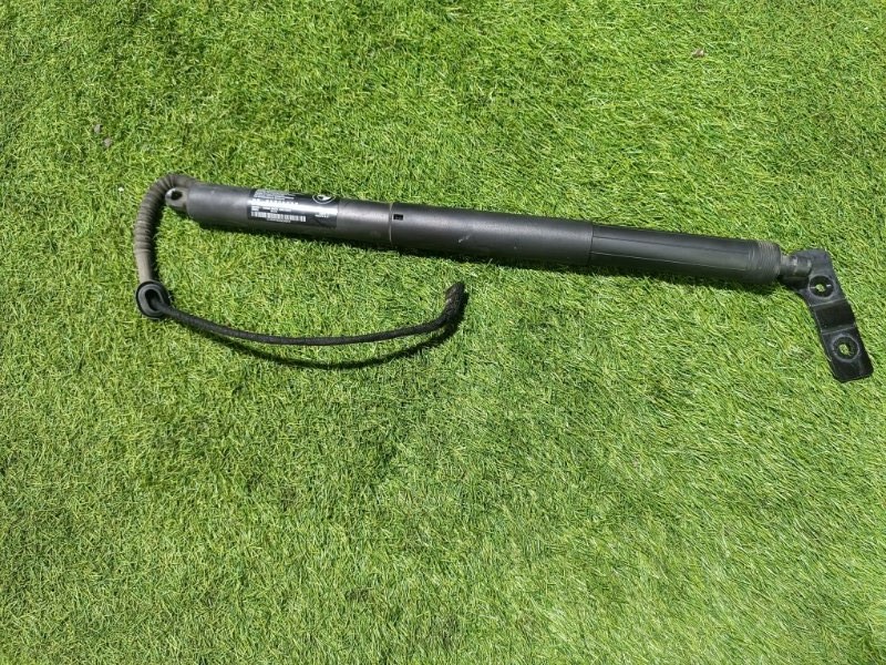 Амортизатор двери багажника