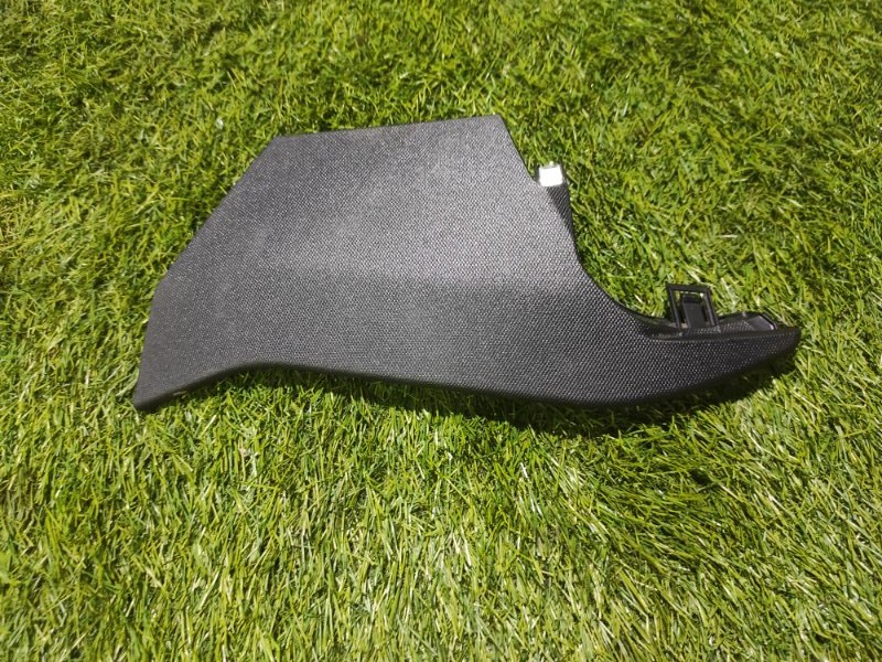 Накладка стойки