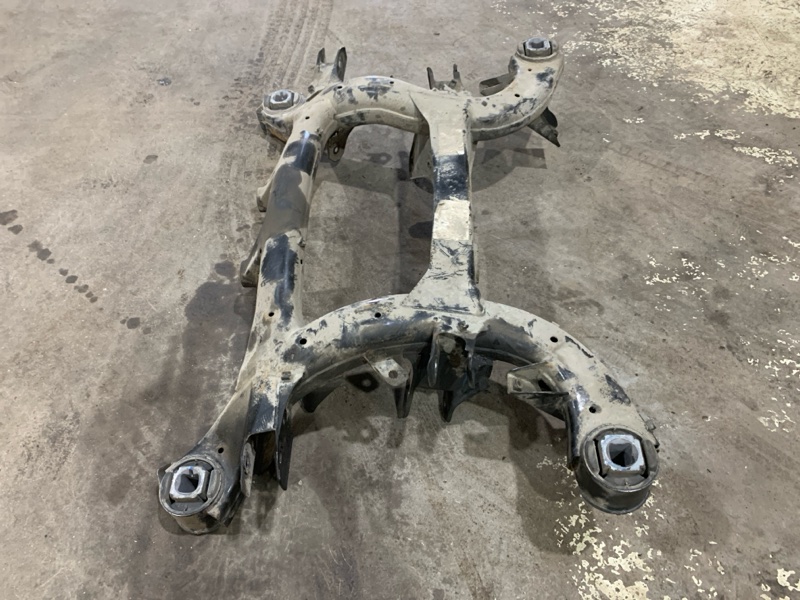 Балка задняя