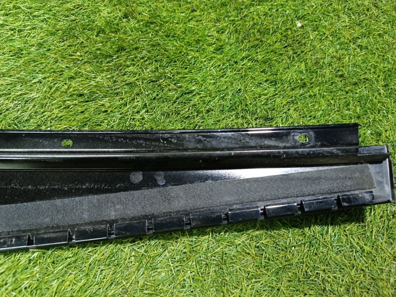 Накладка двери задней левой