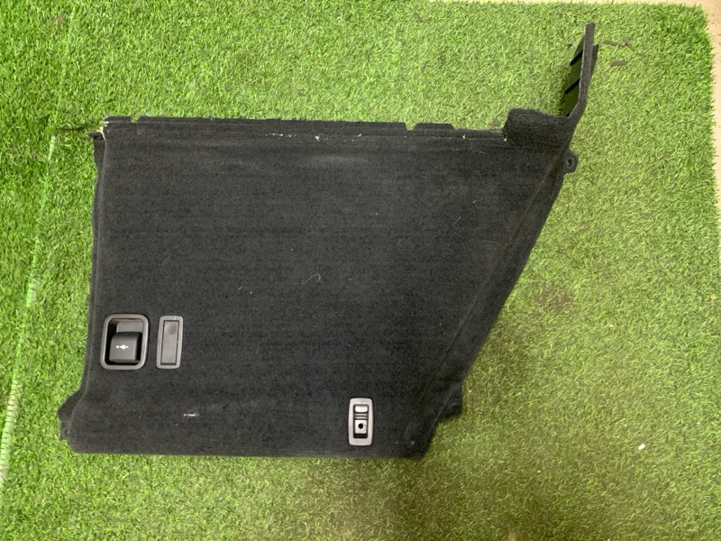 Обшивка багажника