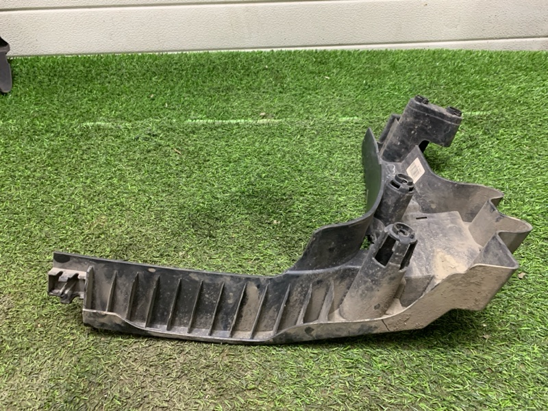 Кронштейн заднего бампера левый