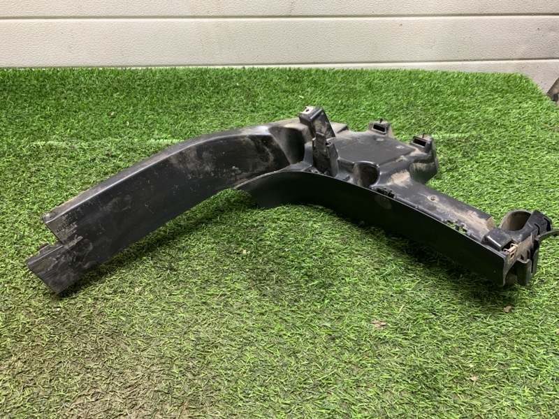 Кронштейн заднего бампера левый