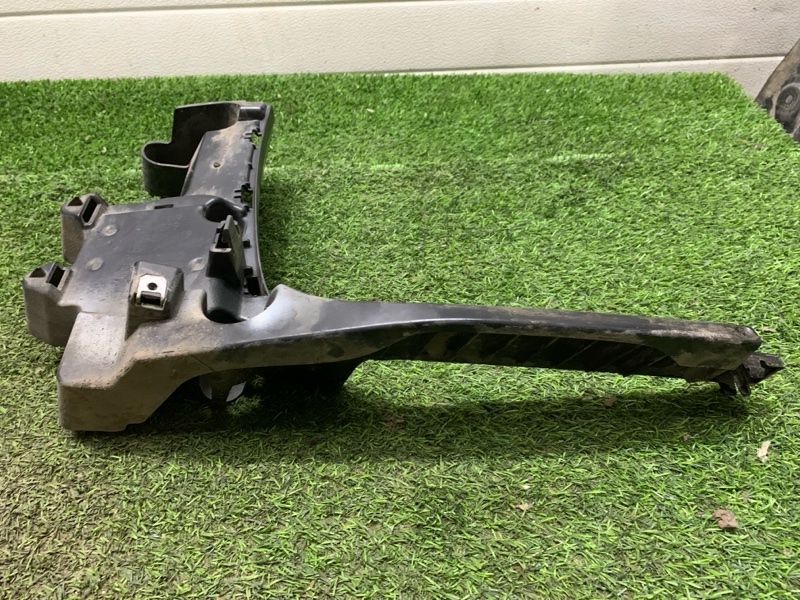 Кронштейн заднего бампера левый