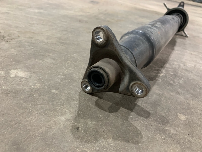 Вал карданный задний