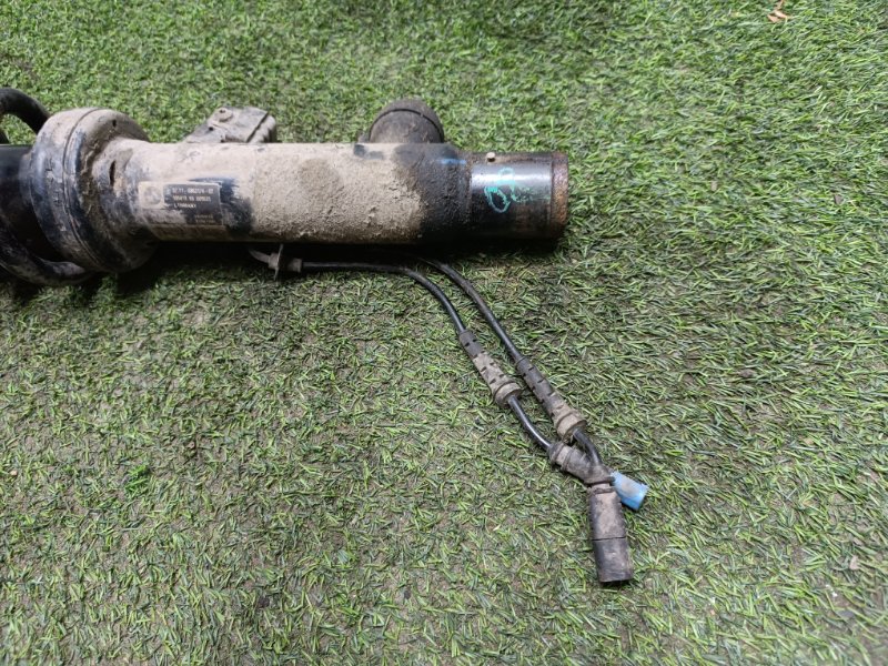 Амортизатор передний правый