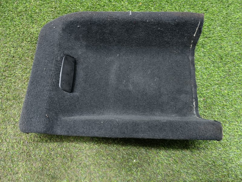 Обшивка багажника