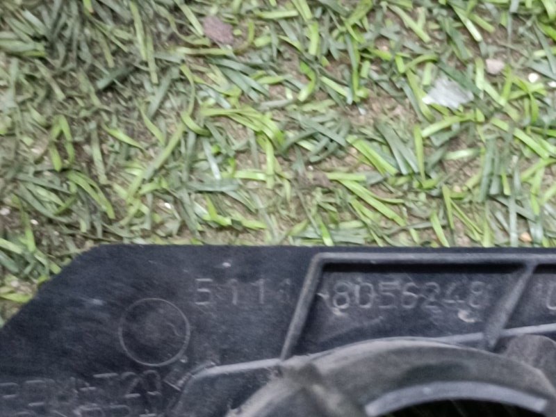 Кронштейн форсунки омывателя фары