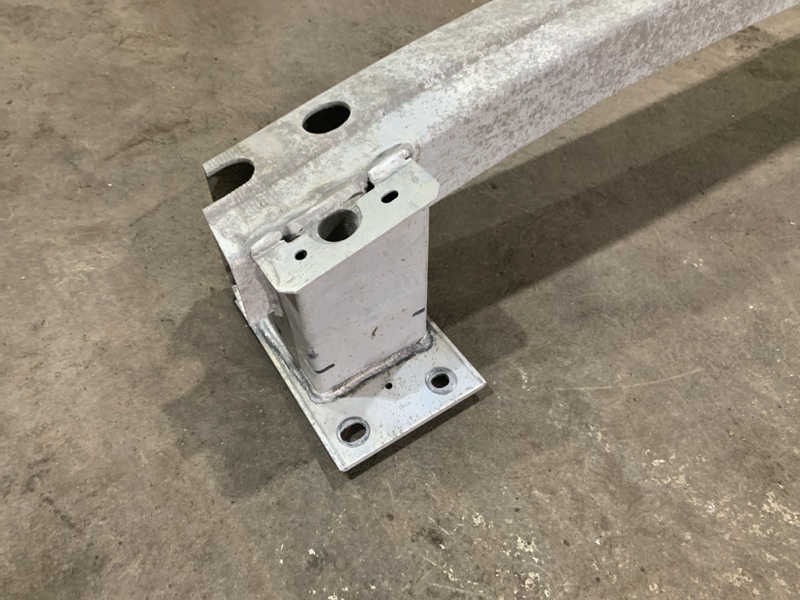 Усилитель заднего бампера