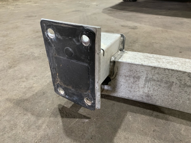 Усилитель заднего бампера