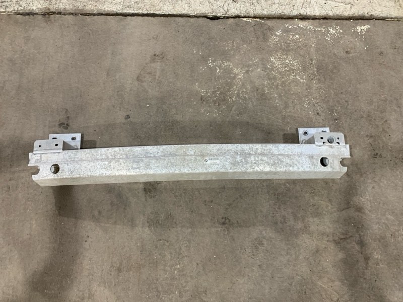 Усилитель заднего бампера