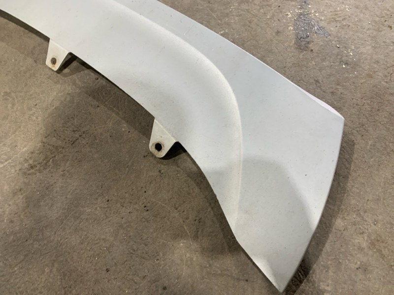 Накладка переднего бампера